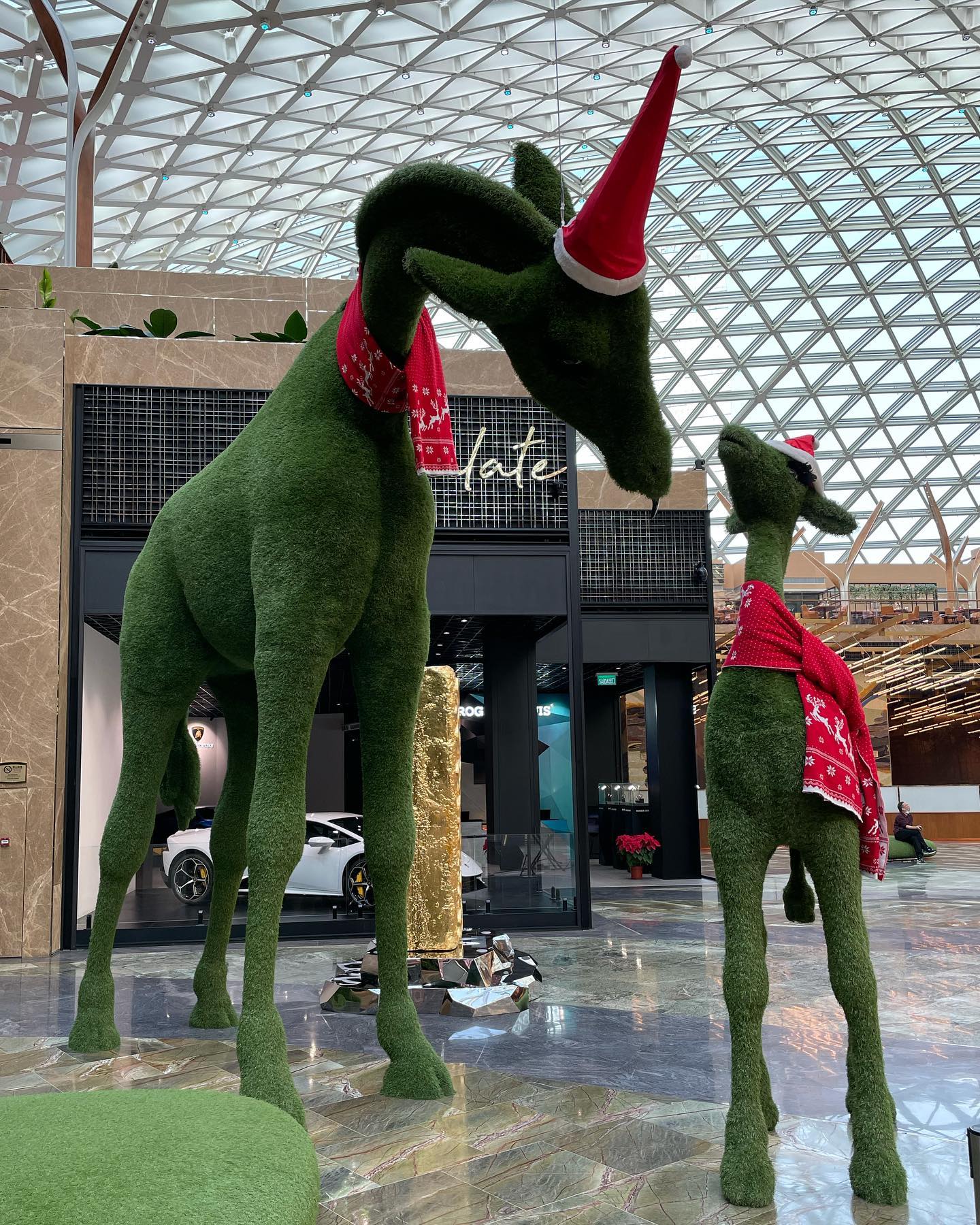 The #MGM #christmas #spirit (3)