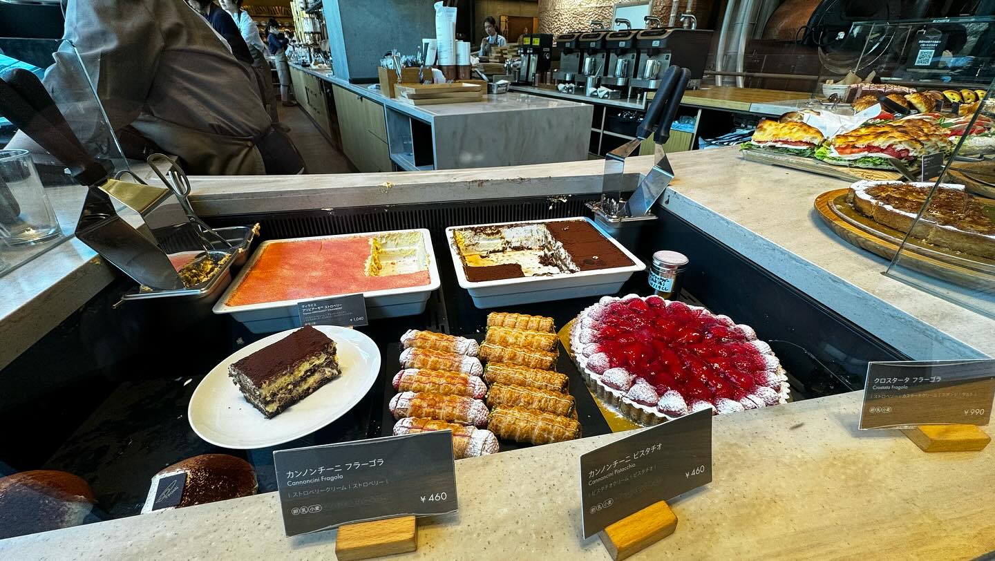 Here are the #food at the #StarbucksReserve #Roastery #Tokyo #Japan #japanfoodie (3)