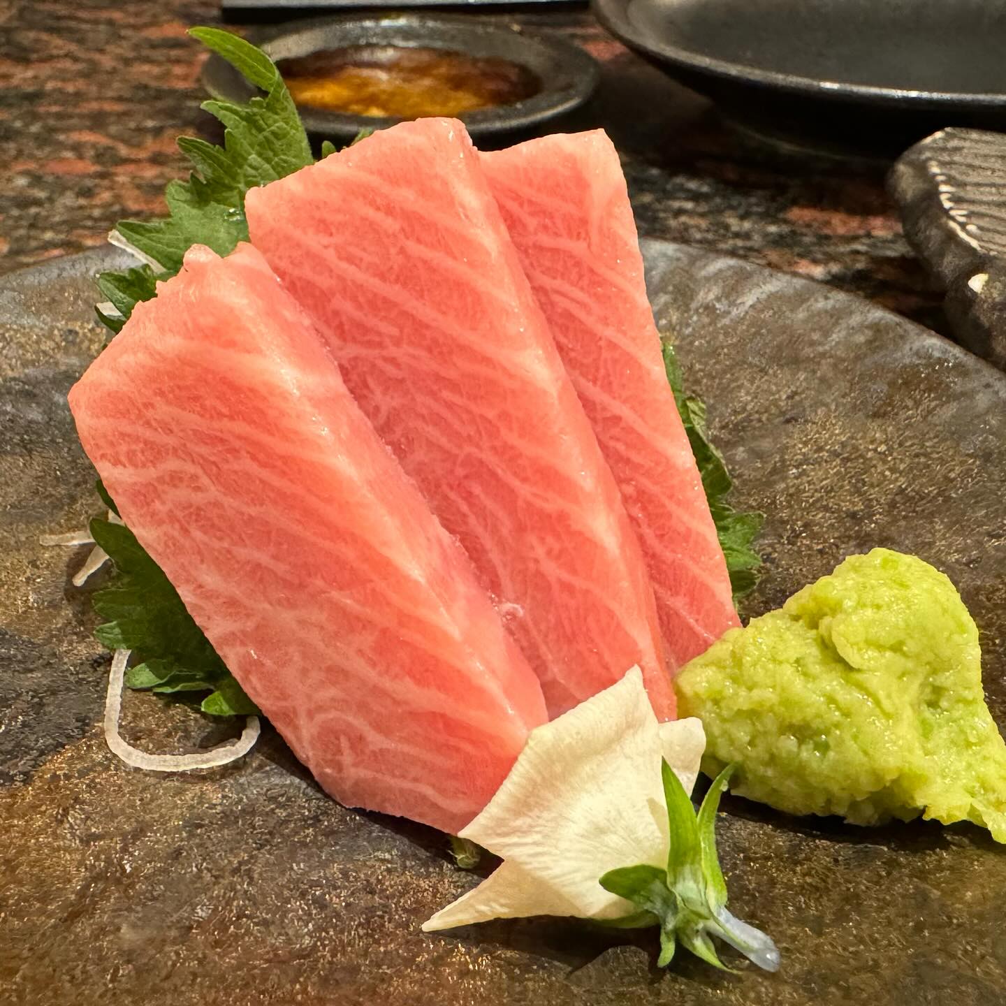Much smaller portions for the same prices #sushi #hongkongfoodie #tsimshatsui #miraplace (3)
