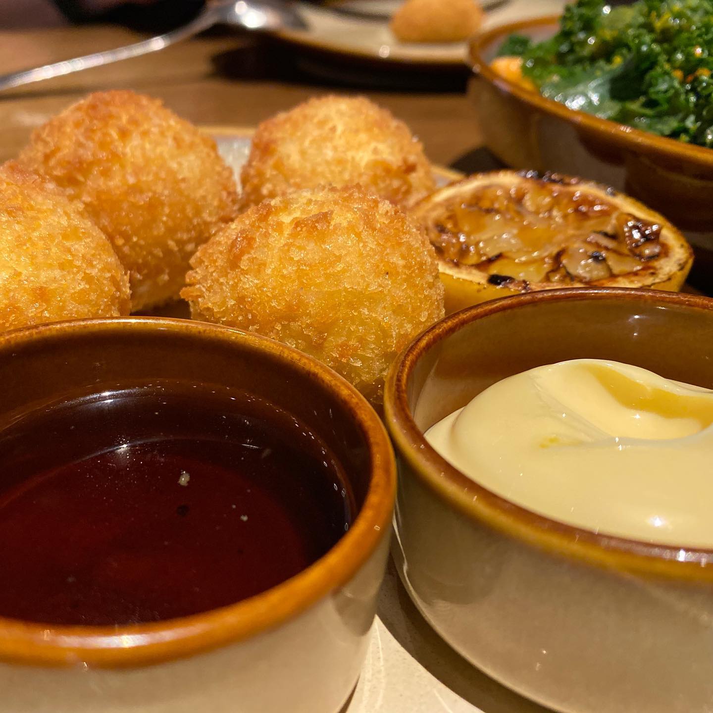 Surprisingly the best dish is the Cod Fritters, next the Clams and of course my Banana… (2)