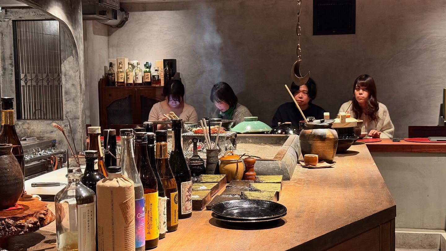 A 40 years multi-generation #Japanese restaurant. They specialize in cooking Ise Ebi… (5)