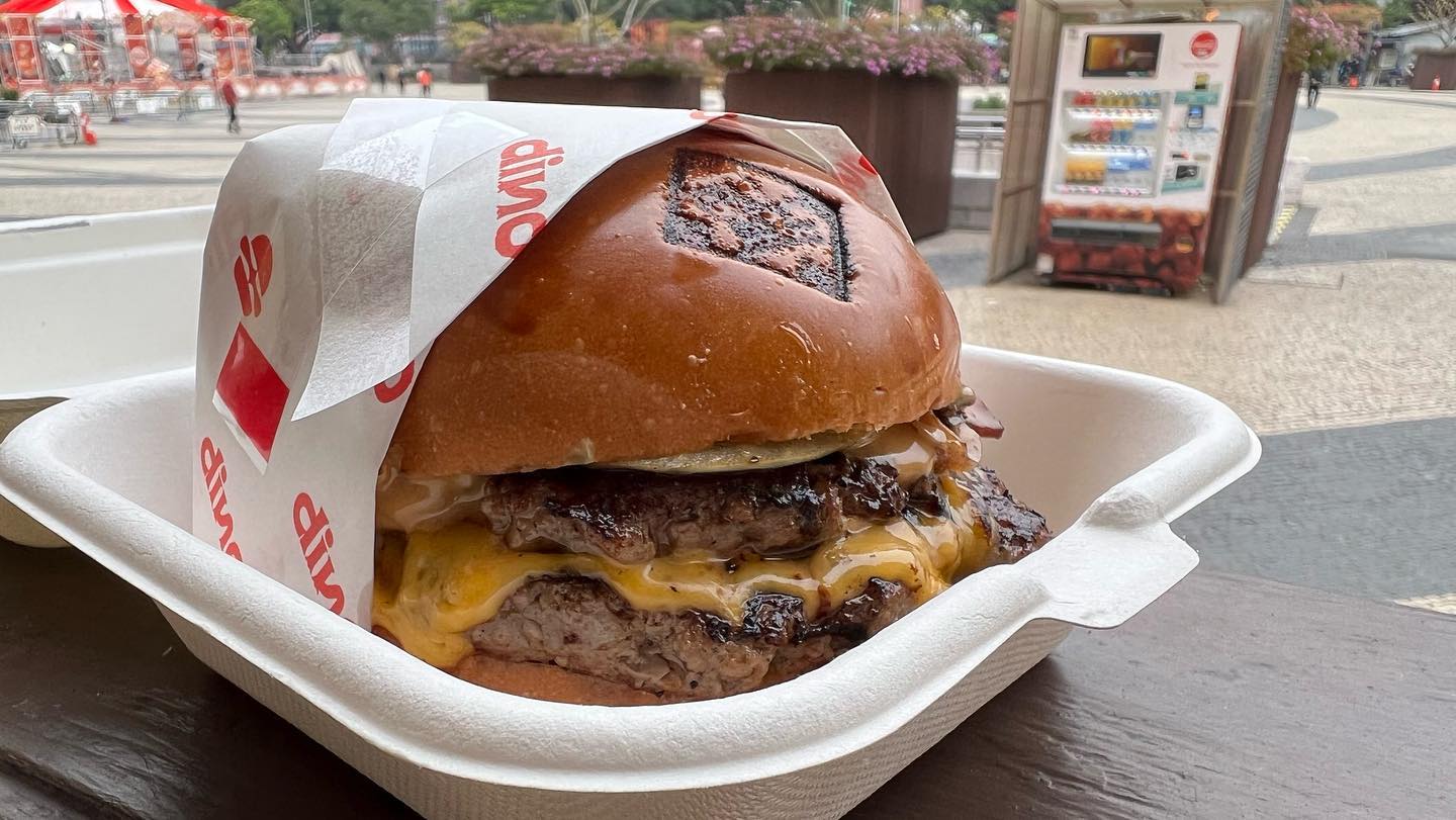 Very interesting #burger by @dinoburgermacau created by @karenleong0221 #wagyubeefburger… (5)