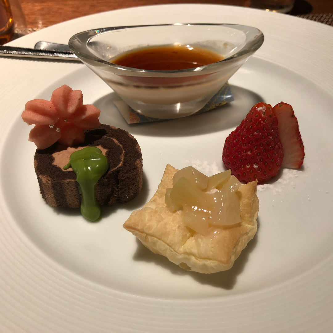 ... second part of the 10 course meal, including the beef & fish options. (5)