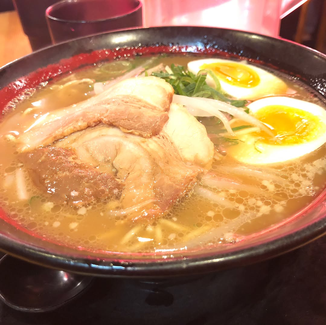 Go with the miso flavor but prepare it to be saltier. Don’t worry, ice water is unlimited (2)
