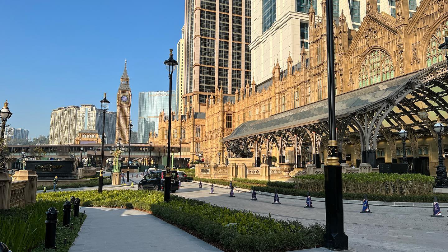 Walkabout #thelondoner #macao #shotoniphone13pro #shotoniphone (5)
