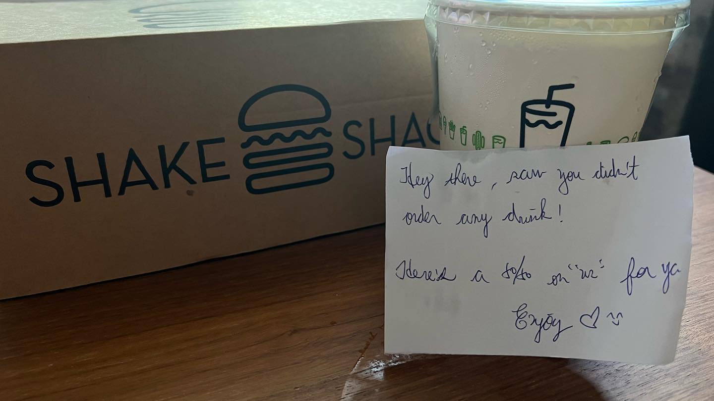 Thank you @shakeshackhongkong Sometimes the little touch can be significant #macao… (2)