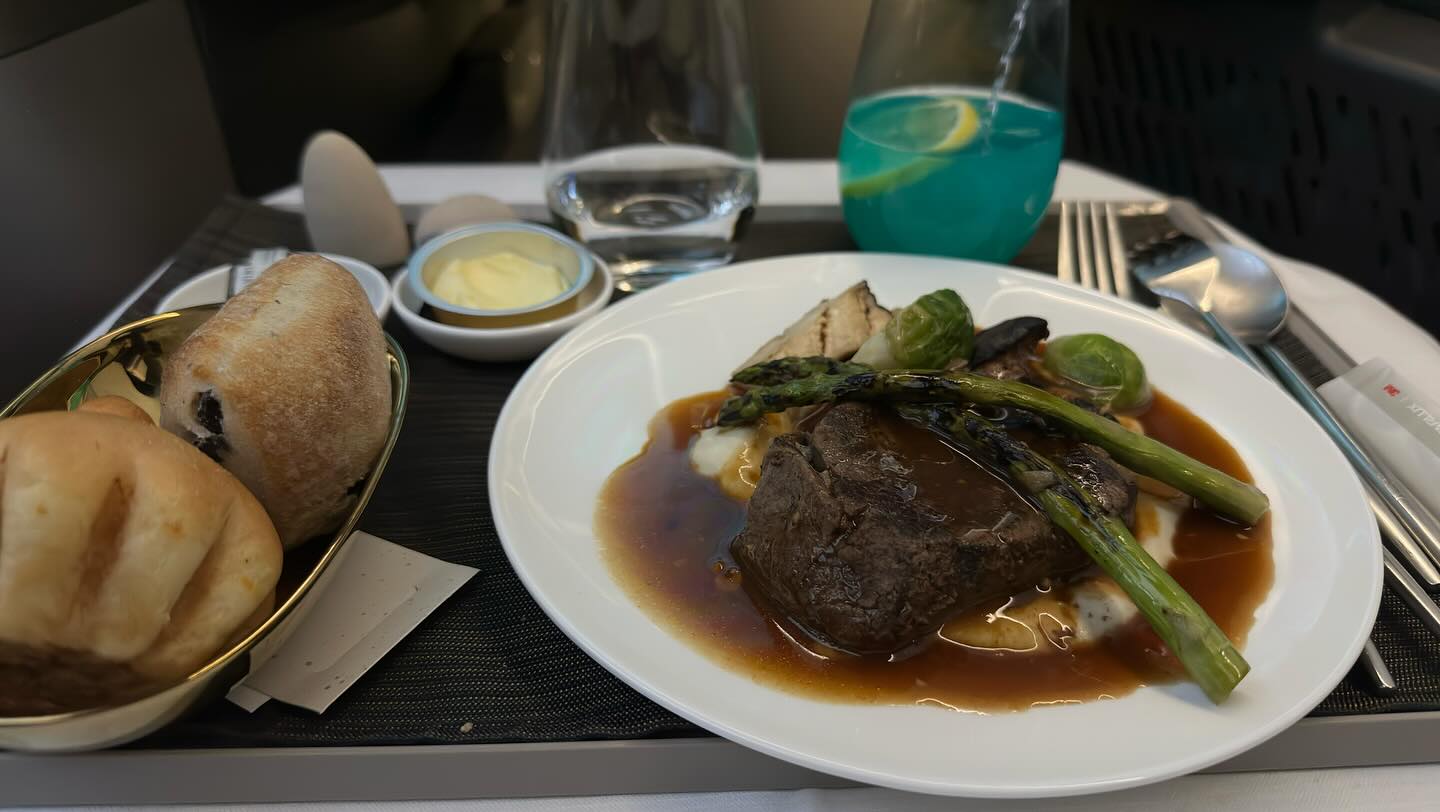 Enjoying a great meal 10364m above sea level 42.21667° N, 125.75000° W on @starluxairlines (4)