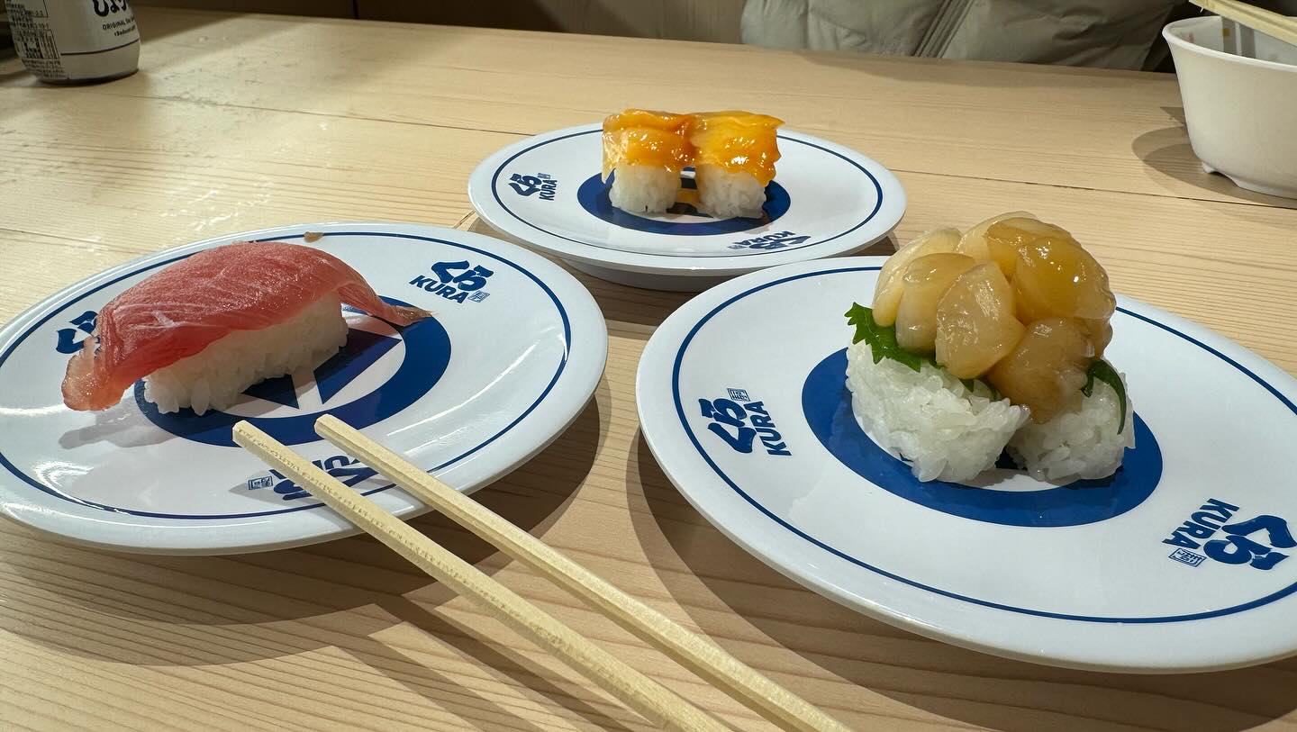 Starts with some $ すしbefore finding some good quality and fresh #sushi at #kurasushi… (4)