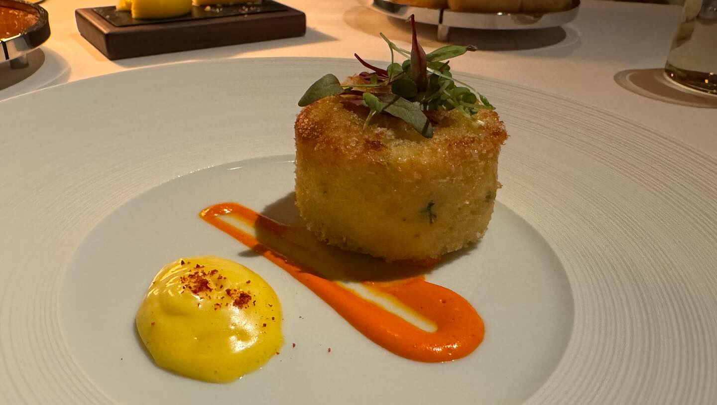 Thank you to chef @heljoamaral and his Sr. Sous Chef Kenny for an amazing #birthday… (2)