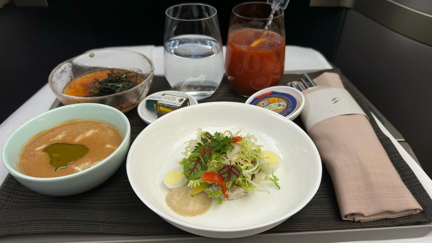 Second leg of the trip #tpelax #starlux #taipei #businessclass (4)