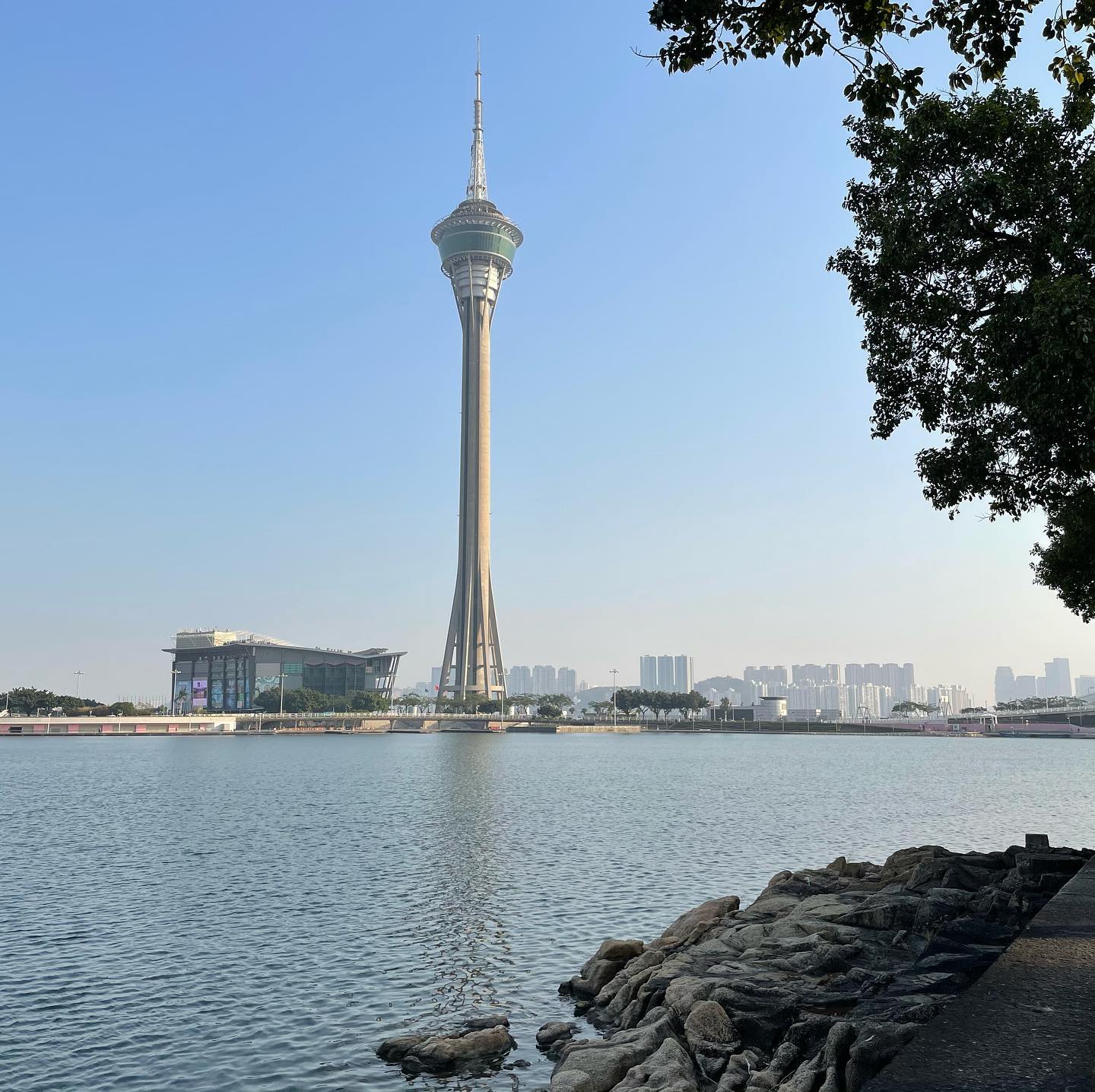 Taking a walk, enjoying a beautiful day and the European vibe of Macau (2)
