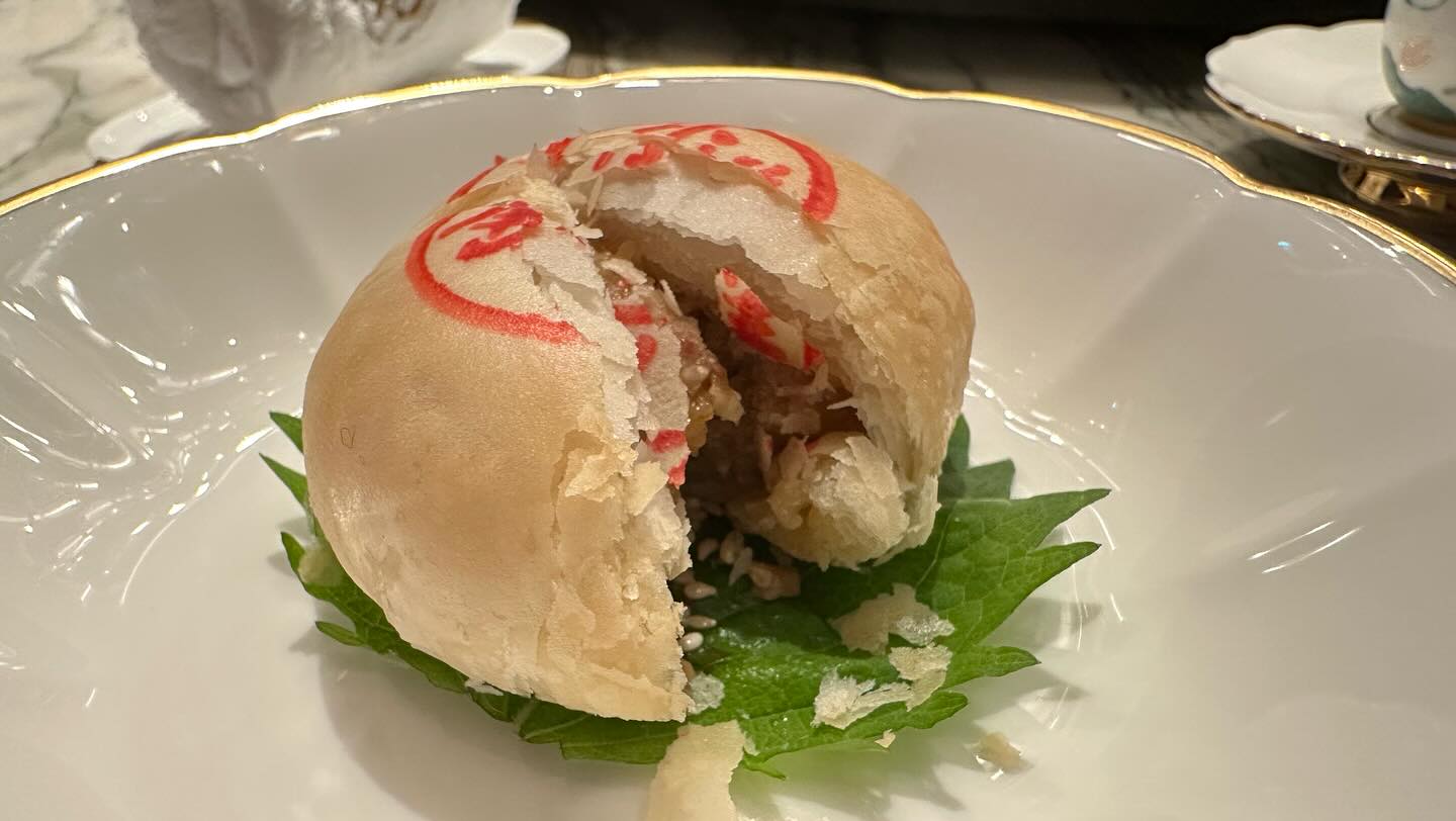 Part 2 of this #michelinstar meal at The Huaiyang Garden in @the_londoner_macao… (4)