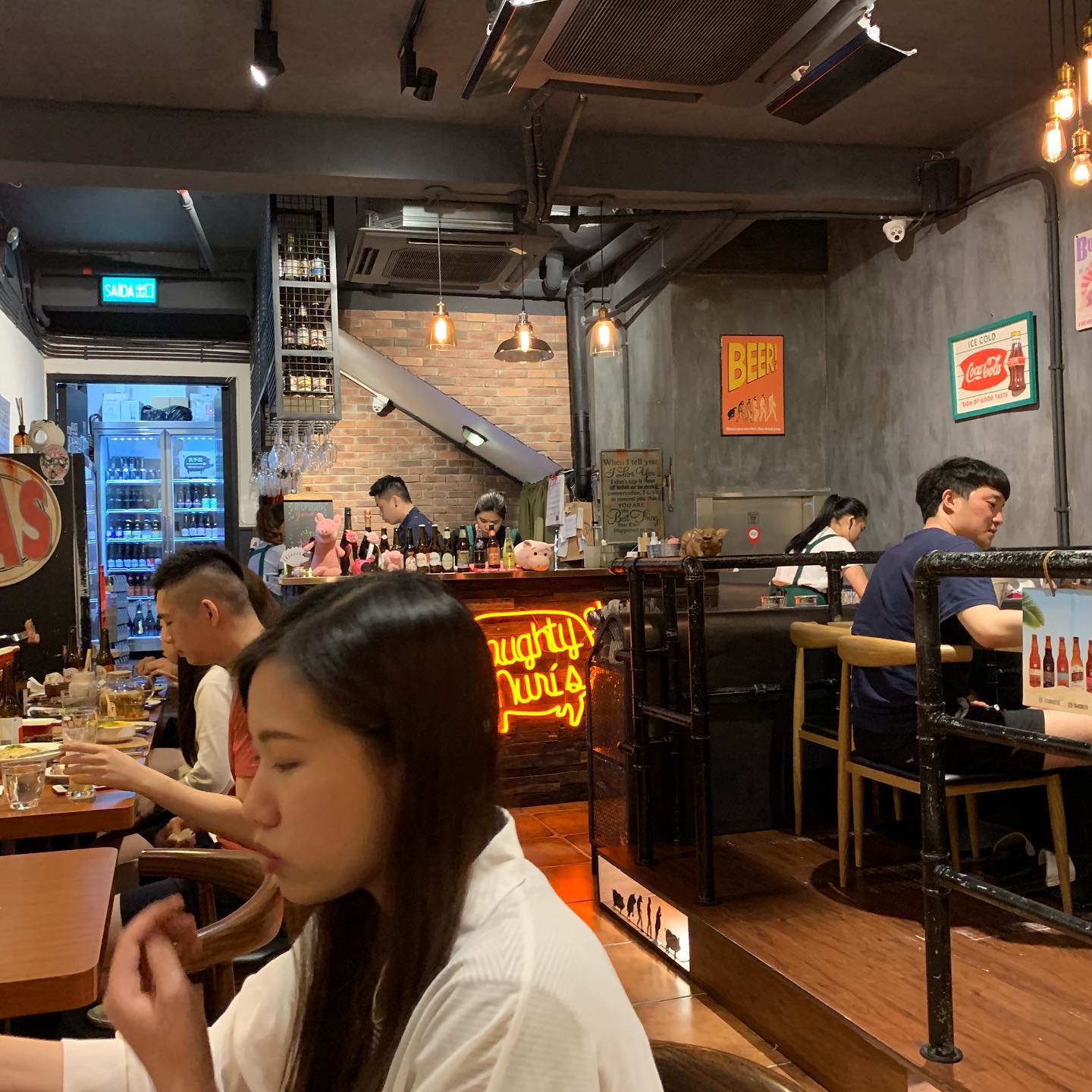 Very good ribs. Many craft beer (2)
