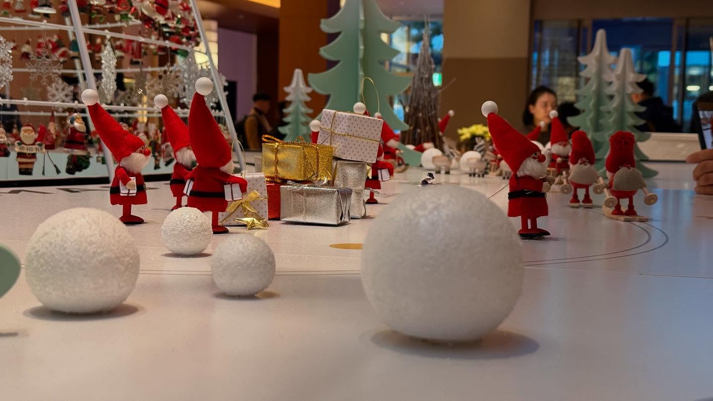 Feeling the #Christmas spirit in #Akasaka (4)