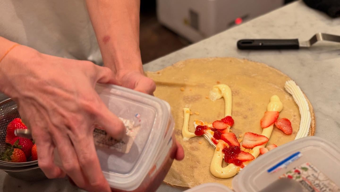 Pretty good #japanese #crêpe #handmade by the owner and operator in the #Fukushima area… (3)