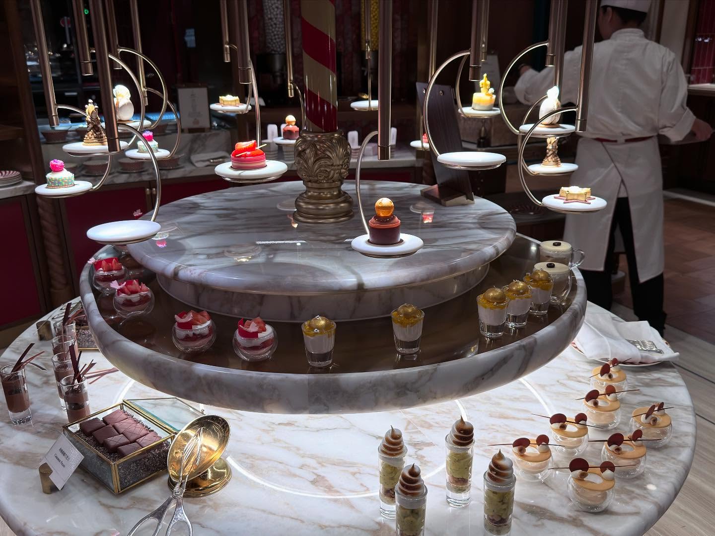 Here are the desserts from the #HamptonCourt buffet (9)