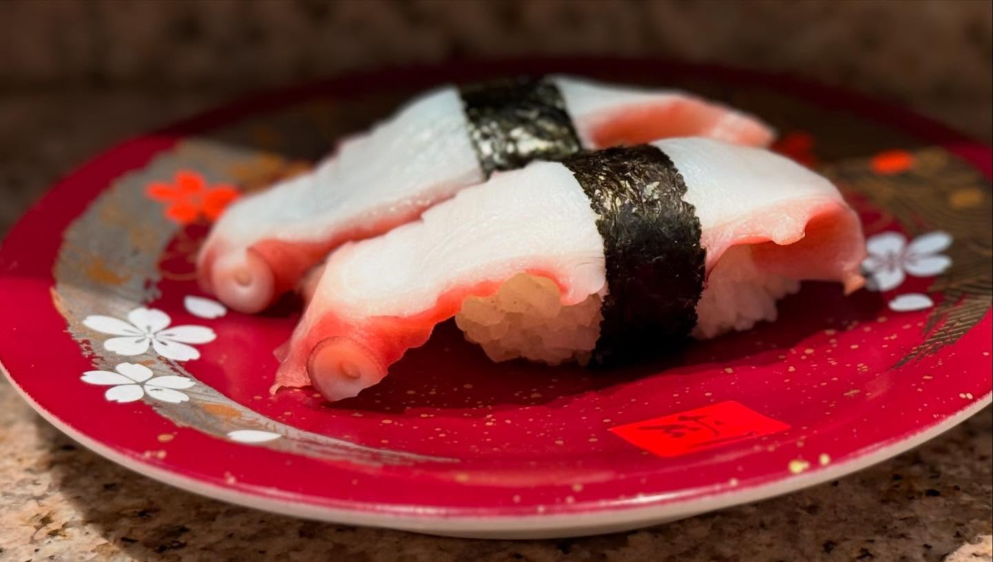 Quick sushi at @edomaesushimatsuki (2)