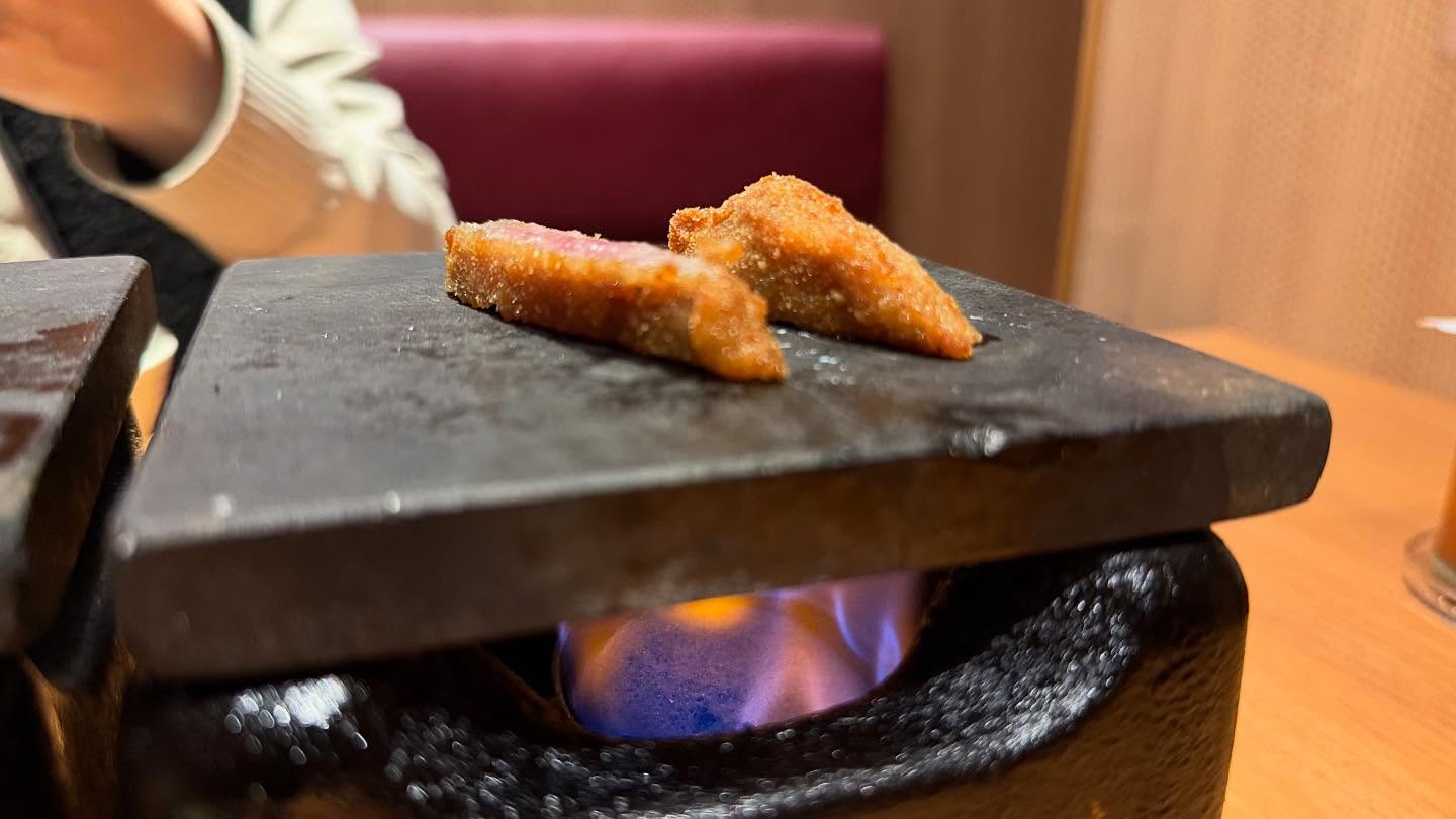 A popular #gyukatsu place. I recommend to skip (3)