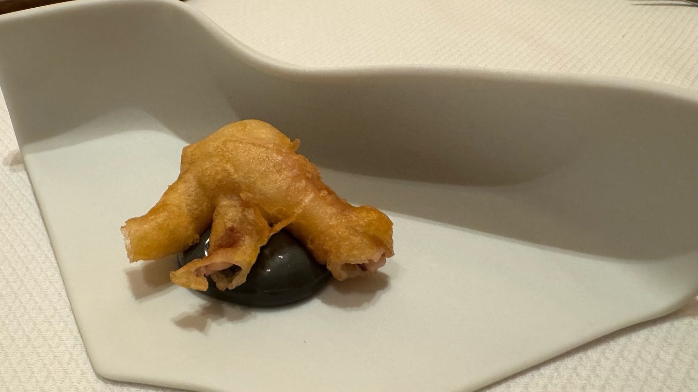 Thank you to @henriquesapessoa for a very special #portugues meal. If you want to try… (5)