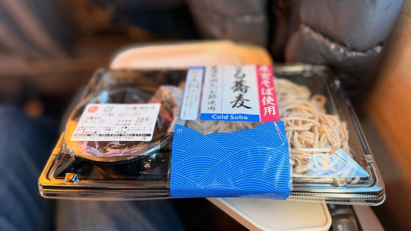 Finally get to see #FujiMountain with my own eyes in its glory on the #Shinkansen #Tokyo… (7)