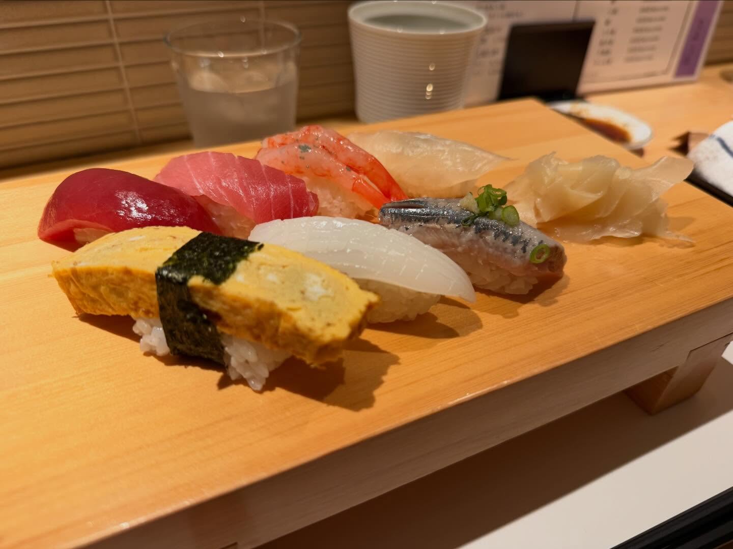Sushi in Tokyo (4)