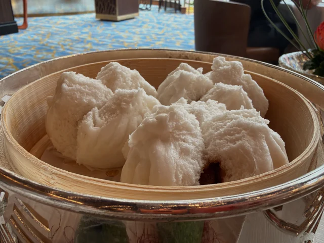 Always a present surprise by their #DimSum, both traditional and creative renditions of the traditional

#Macaofoodie #cotai #mgmcotai